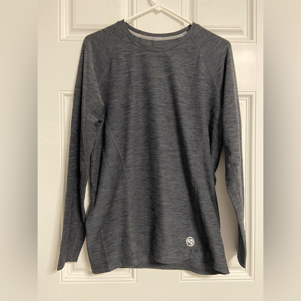 T8- CLIMATESMART by Cuddl Duds Gray Long Sleeve BASE LAYER Shirt
